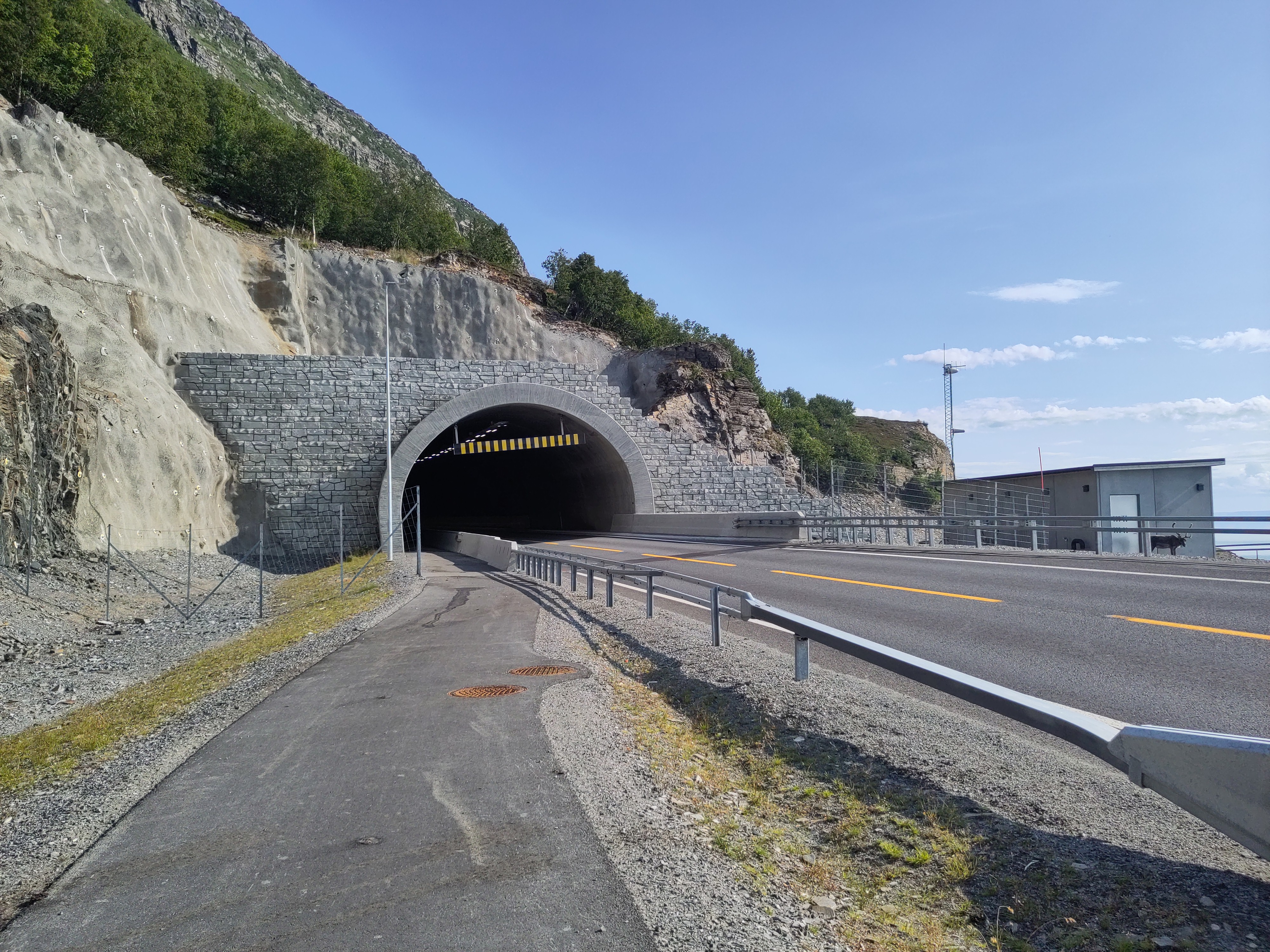 Tunnel mit Radweg